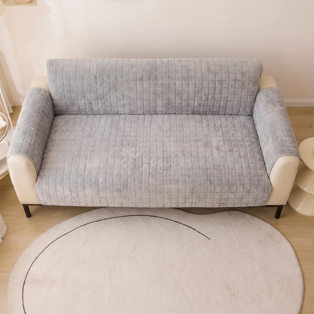 Short Plush Quilted Non-Slip Sofa Cover for Dogs & Cats
